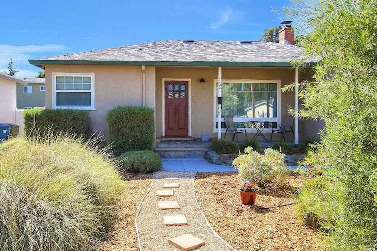 1109 Clayton Court Novato, CA 94945 | MLS 21921023 Photo 1