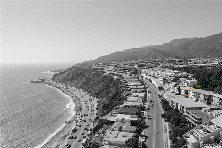 18111 Coastline Drive #1 Malibu, CA 90265