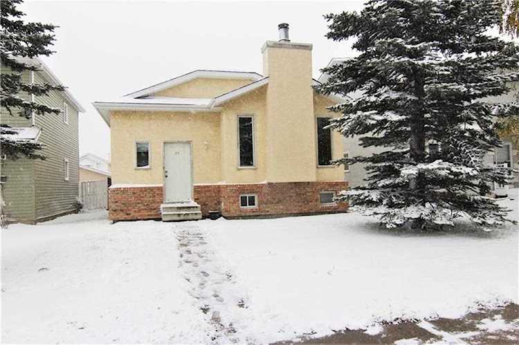 271 Martindale Boulevard NE Calgary, AB T3J 2X8