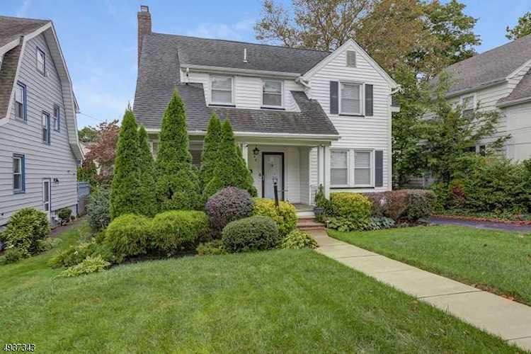58 Southern Slope Dr Millburn, NJ 07041