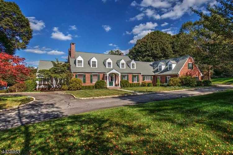 141 Boulderwood Dr Bernardsville Boro, NJ 07924