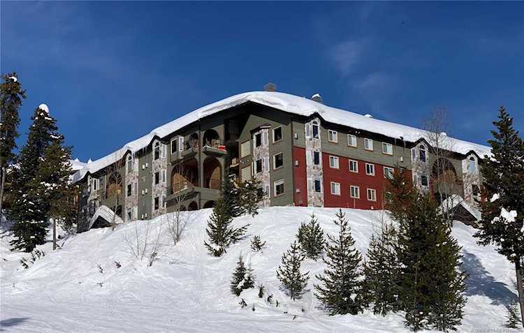 225 Kettle View Road #410 Big White, BC V1P1P3