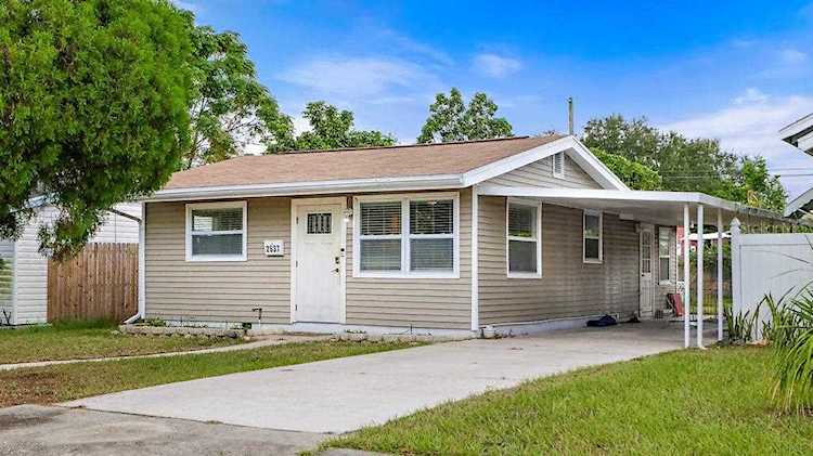 2637 N 17Th Avenue St Petersburg, FL 33713