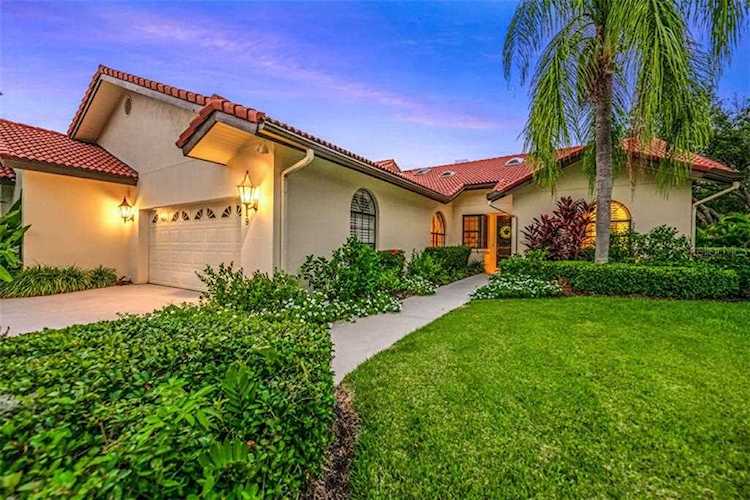 4649 Las Brisas Lane Sarasota, FL 34238