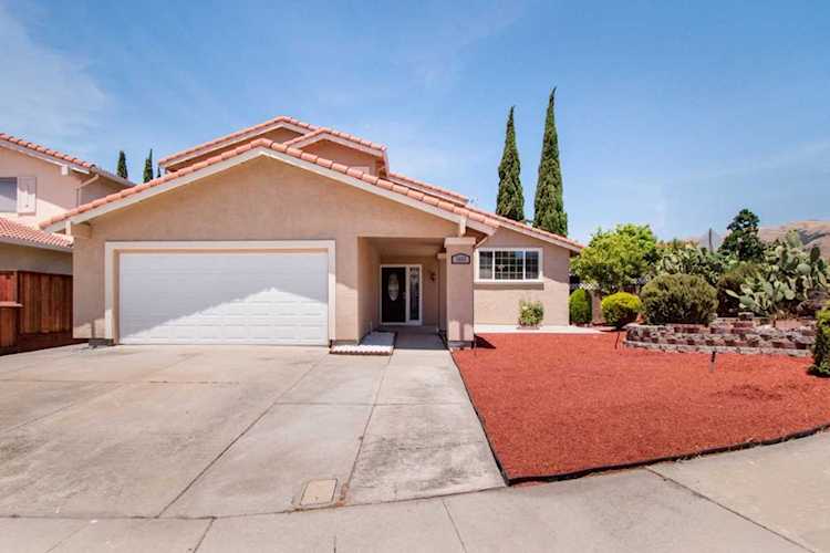 1035 Hamilton Avenue Milpitas, CA 95035 | MLS 52202233 Photo 1