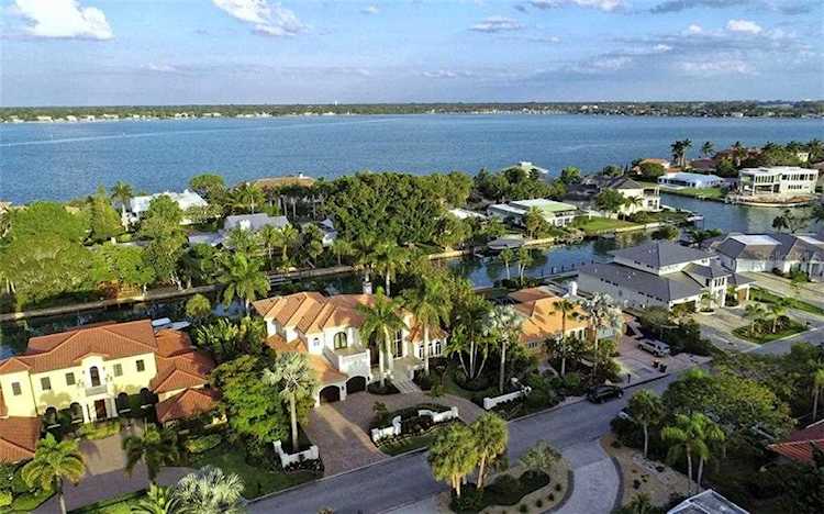 476 Partridge Circle Sarasota, FL 34236