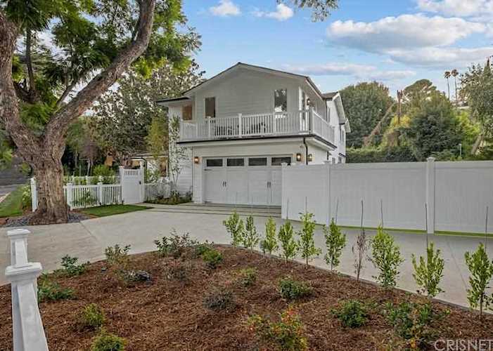 4031 N Stansbury Avenue, Sherman Oaks, CA 91423 | MLS #SR19237961 Photo 1
