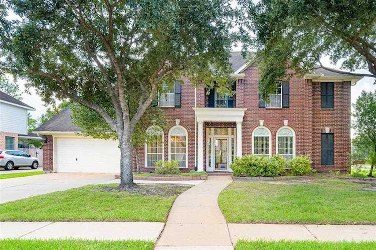 8419 Castle Pond Ct Houston, TX 77095