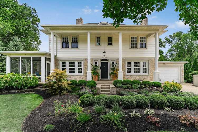 2061 Waltham Road Upper Arlington, OH 43221 | MLS 219031022 Photo 1