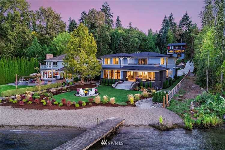 2662 W Lake Sammamish Pkwy NE Redmond, WA 98052 | MLS ® 1474491 Photo 1