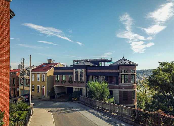 1112 Carney Street Cincinnati, OH 45202