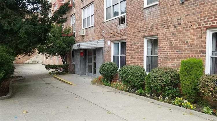 5715 Mosholu Ave #4G Bronx, NY 10471