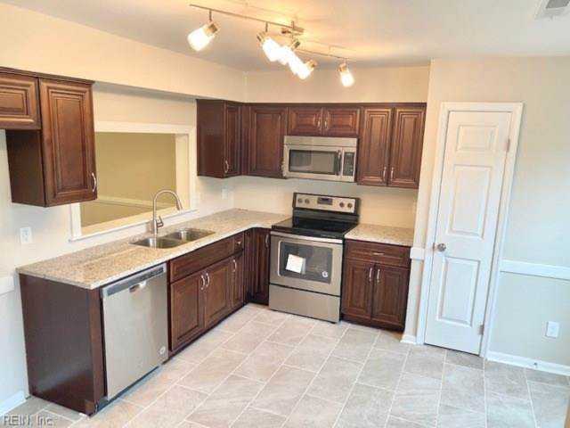4548 Marlwood Way Virginia Beach, VA 23462 | MLS 10286046 Photo 1
