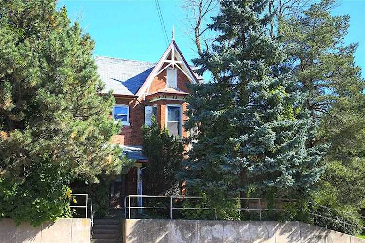 131 St. Catharines Street Smithville, ON L0R2A0