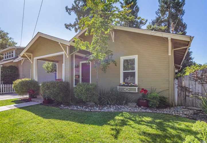 1539 E Street Napa, CA 94559 | MLS 21919426 Photo 1