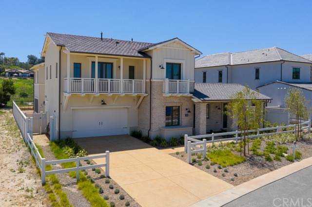 26 Phillips Ranch Road Rolling Hills Estates, CA 90274