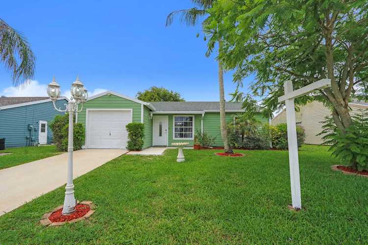 5283 W Canal Circle Lake Worth, FL 33467 | MLS RX-10555831 Photo 1