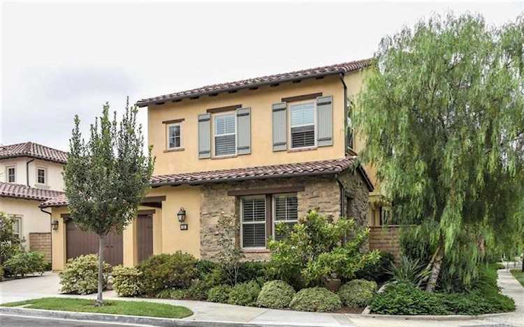 24 Fanpalm Irvine, CA 92620 | MLS OC19226720 Photo 1