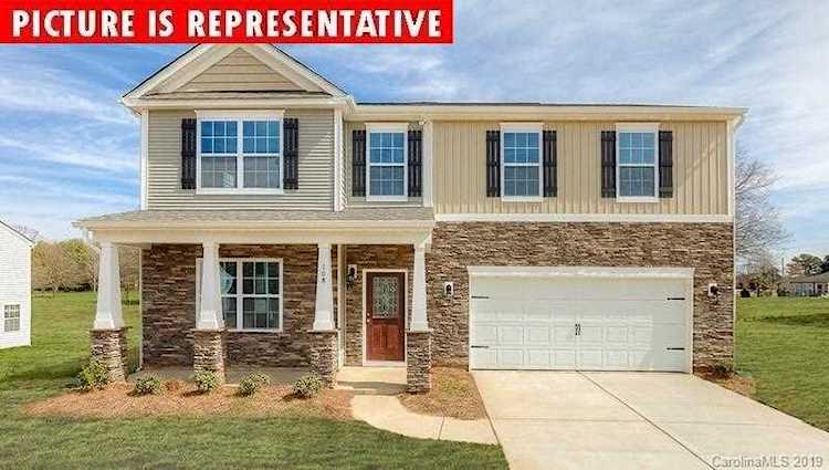 2725 Linhay Dr Charlotte, NC 28216 | MLS 3559583 Photo 1