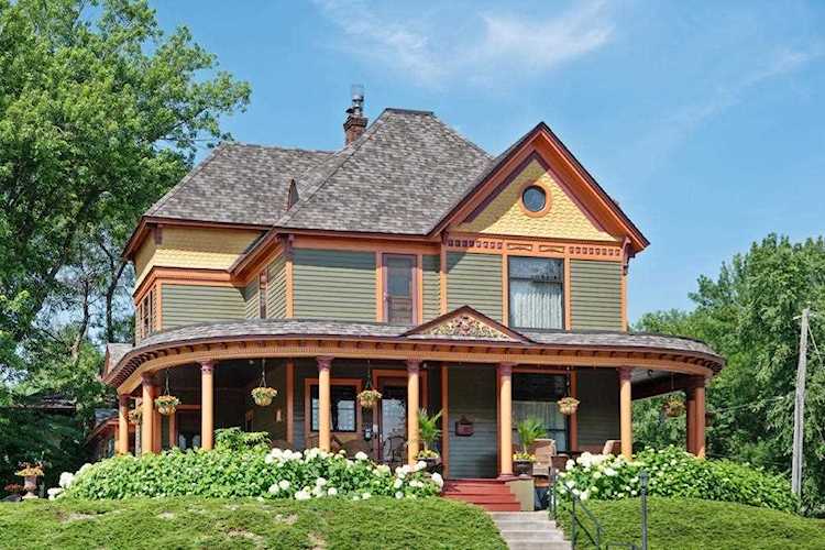 626 4th Street N Stillwater, MN 55082
