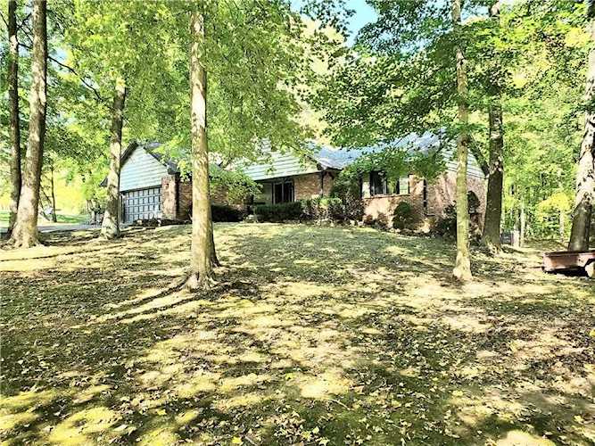 9541 Glen Drive Mooresville, IN 46158 | MLS 21674890 Photo 1