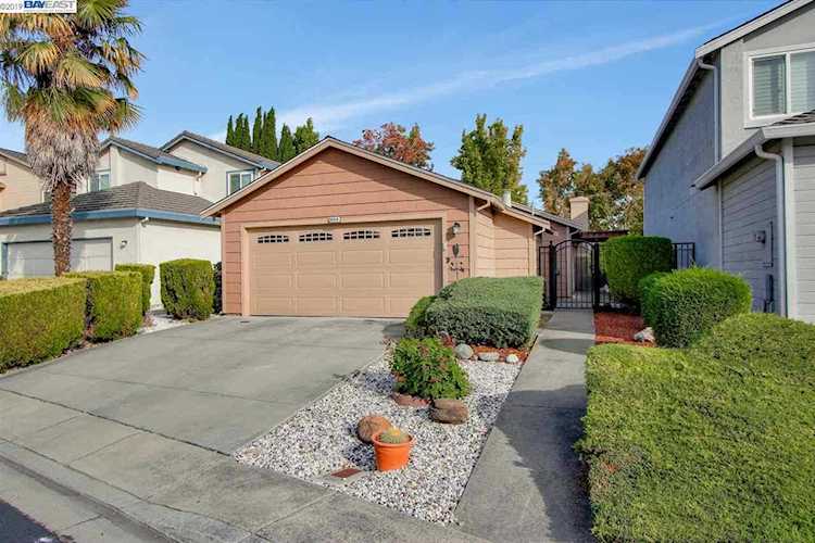 38906 Stillwater Cmn Fremont, CA 94536 | MLS 40885329 Photo 1