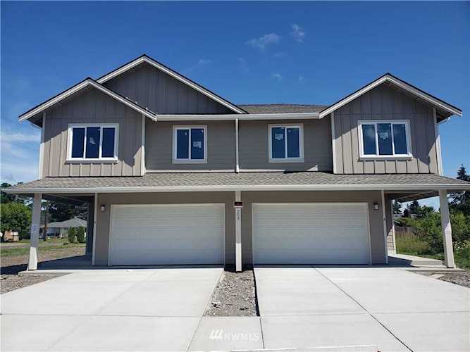 203 Scott St Centralia, WA 98531