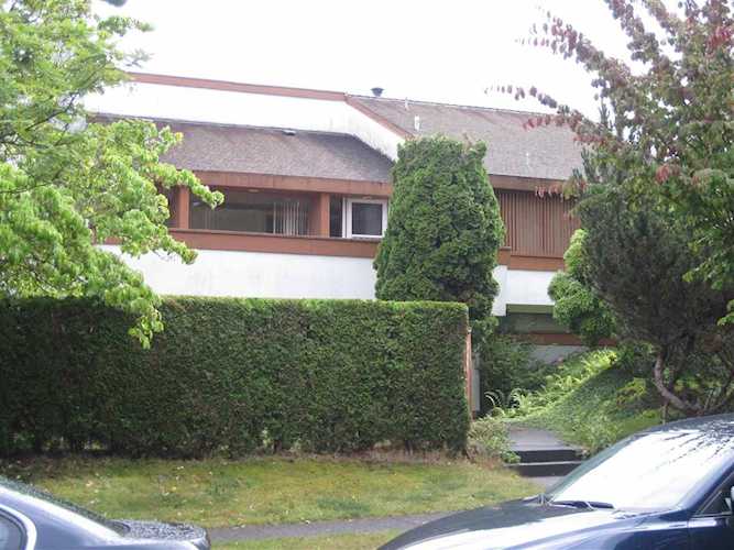 4556 W 8th Avenue Vancouver, BC V6R 2A5