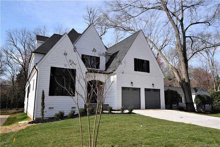 3020 Hanson Dr Charlotte, NC 28207 | MLS 3559406 Photo 1