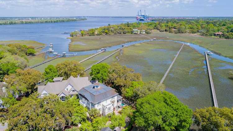 124 Wando Reach Ct Mount Pleasant, SC 29464