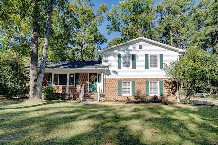 313 W Blackbeard Road Wilmington, NC 28409
