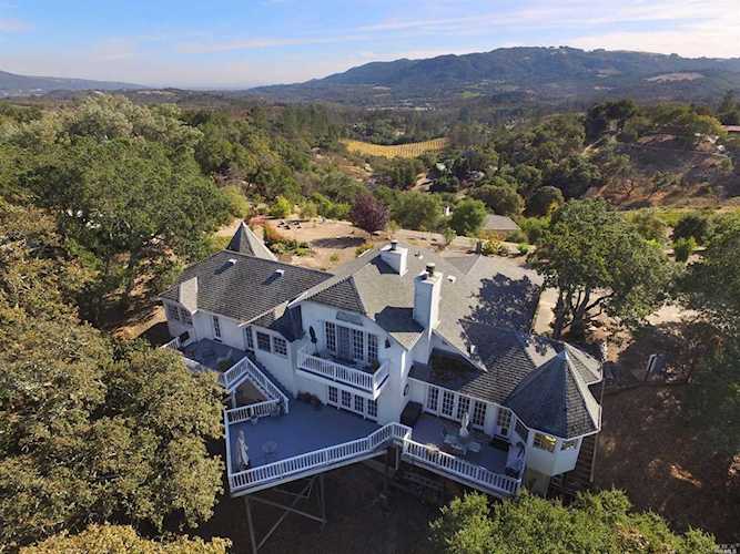 1477 Lawndale Road Kenwood, CA 95452