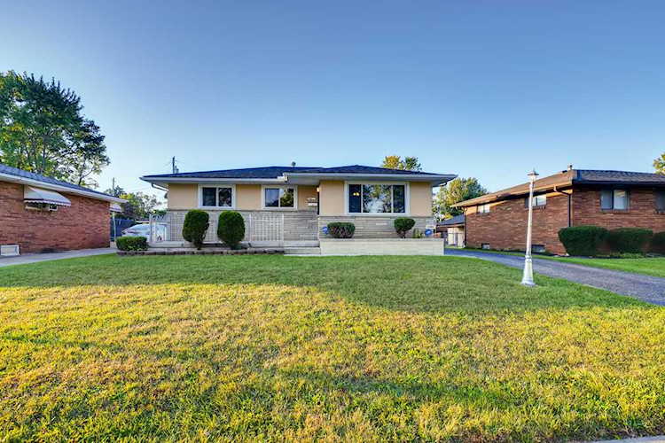 1351 Molly Lane Columbus, OH 43207