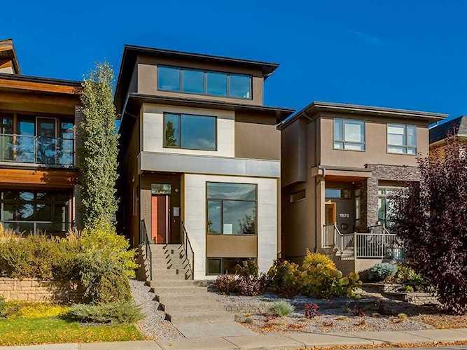 1922 Broadview Road NW Calgary, AB T2N 3H7