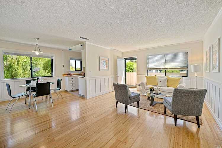 130 Captains Cove Drive San Rafael, CA 94903 | MLS 21922427 Photo 1