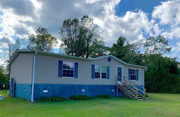 104 Ann Street Chocowinity, NC 27817