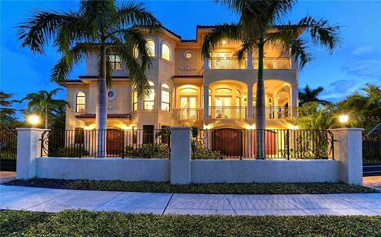 263 N Washington Drive Sarasota, FL 34236
