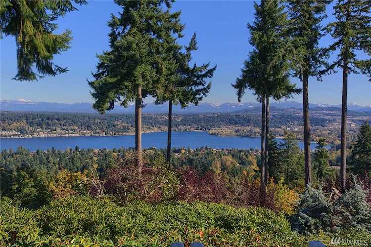 4654 177th Ave SE Bellevue, WA 98006
