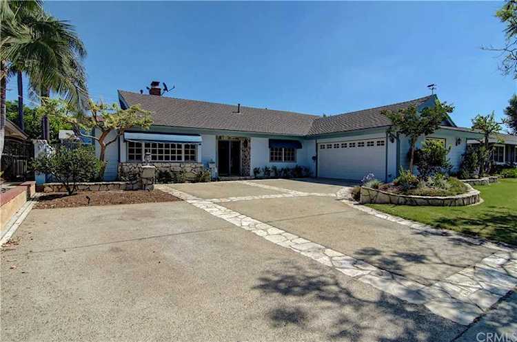 1361 Kalua Lane Tustin, CA 92780 | MLS PW19244976 Photo 1