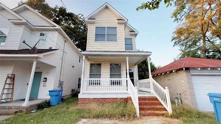 home for sale in South Norfolk Chesapeake VA 23324 - MLS 10286653 Photo 1