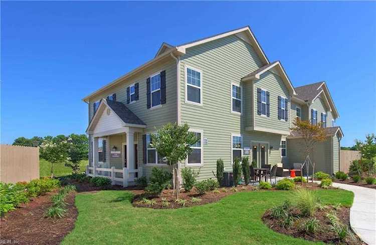 home for sale in Woodlands At Western Branch Chesapeake VA 23321 - MLS 10286784 Photo 1