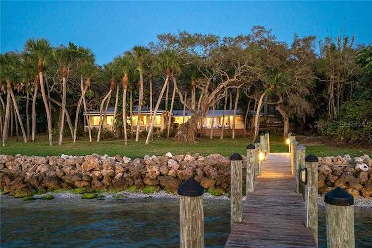 2043 Alameda Avenue Sarasota, FL 34234