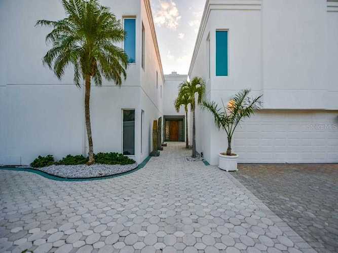411 N Casey Key Road Osprey, FL 34229