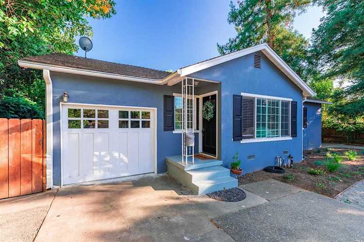 4 Lauren Avenue Novato, CA 94947 | MLS 21919818 Photo 1