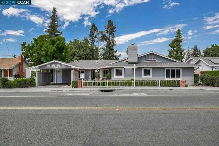 3849 Concord Blvd Concord, CA 94519 | MLS 40881026 Photo 1