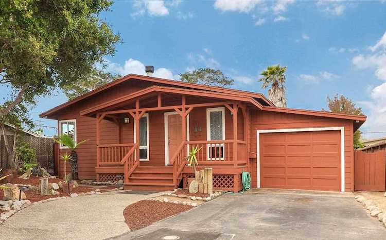 552 English Avenue Monterey, CA 93940 | MLS 52195831 Photo 1