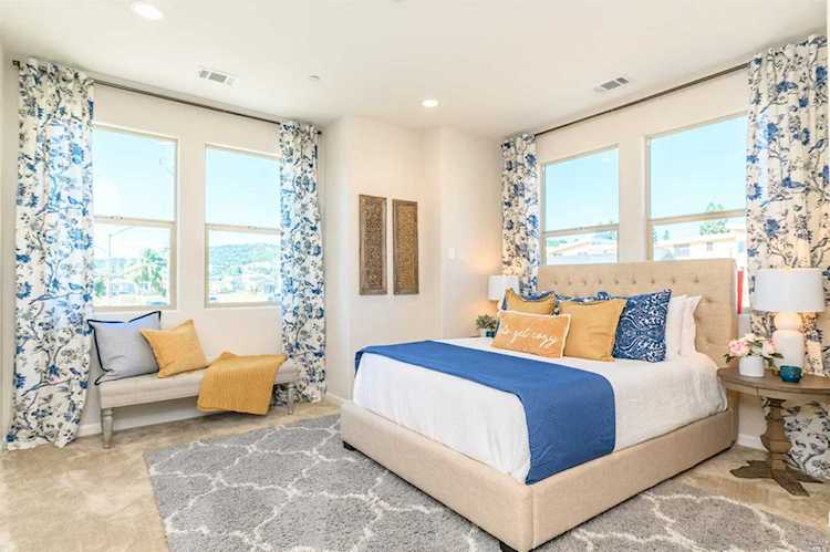 2596 1st Street Napa, CA 94558
