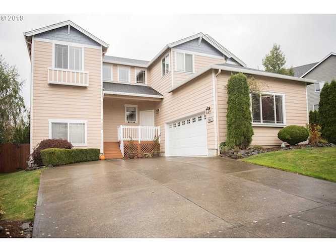 3809 NW 12th Ave Camas, WA 98607 | MLS ® 19499281 Photo 1