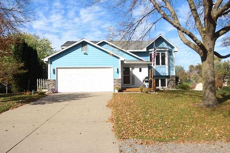 1010 Saddlebrook Trail Chanhassen, MN 55317