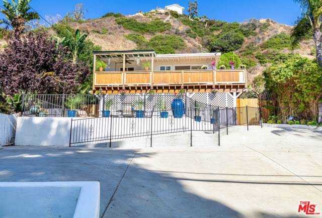 3938 Las Flores Canyon Road Malibu, CA 90265